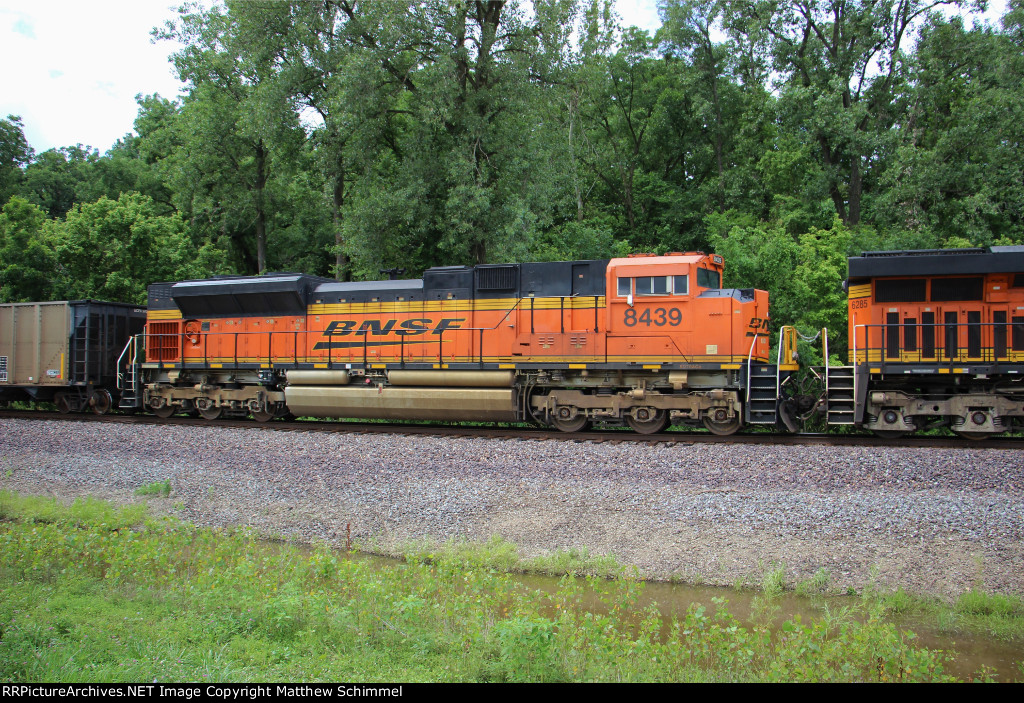 BNSF 8439